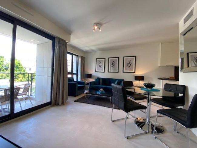 Residence Carlton Riviera คานส์ ภายนอก รูปภาพ