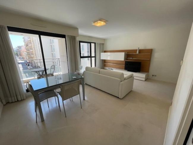 Residence Carlton Riviera คานส์ ภายนอก รูปภาพ